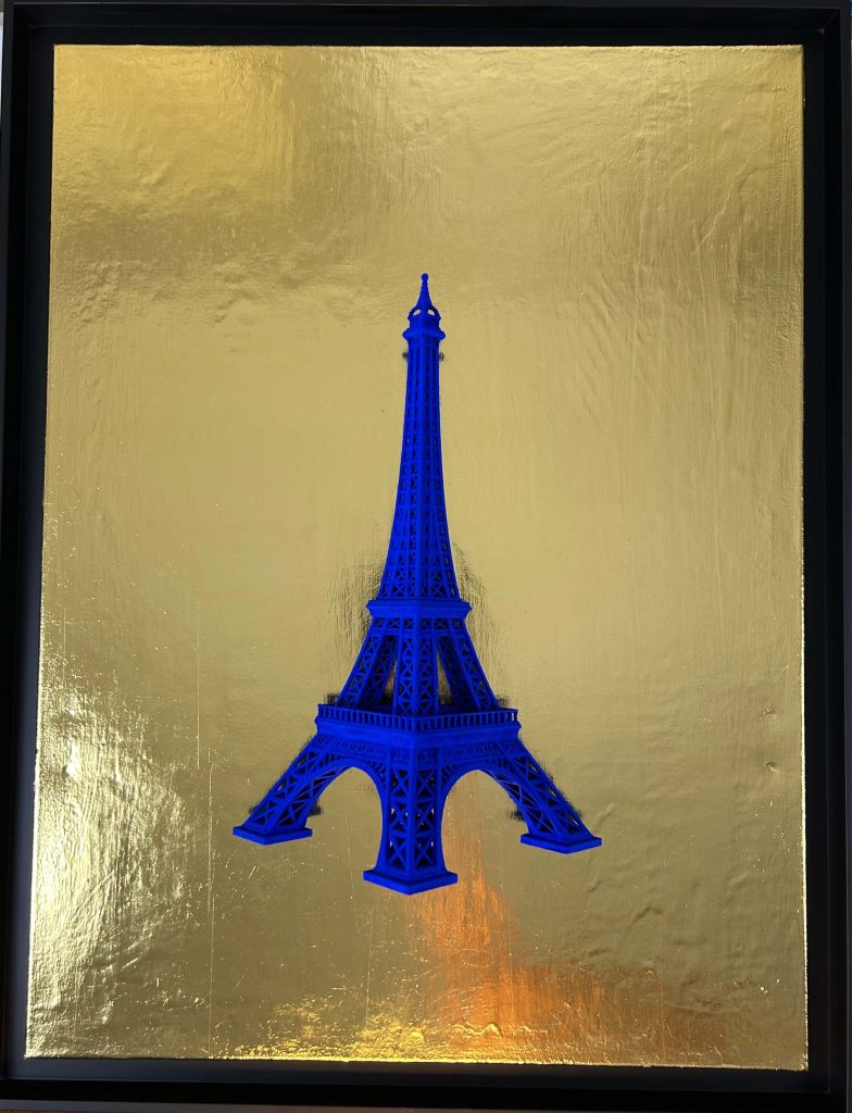 light eiffel tower blue main2